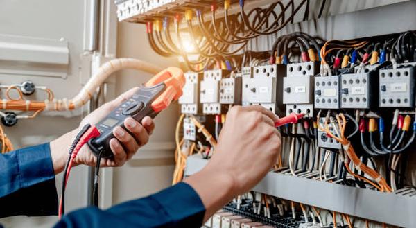 Choosing the Right NC Electrician for Your Home